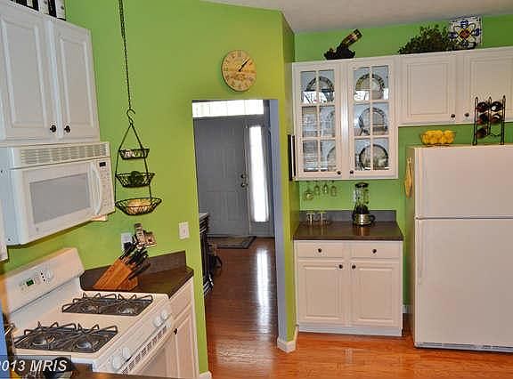 5th image of 809 Hemingford Ct #32