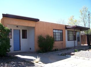 1024 Velarde Rd, Santa Fe, NM 87507
