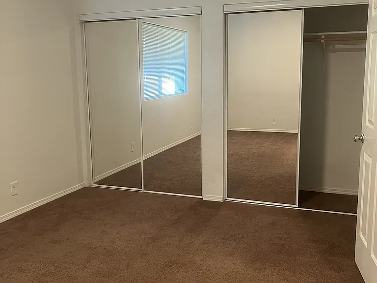 310 NE Terry Ln #2D — Photo 9