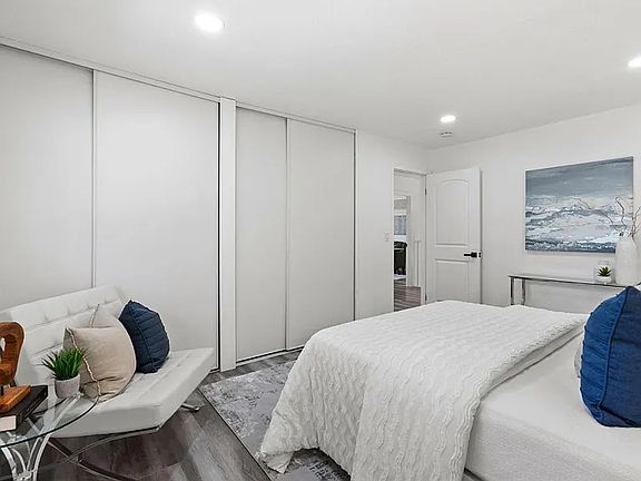 3rd image of 1865 Las Ramblas Dr #1