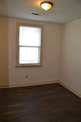 4304 Van Ave — Photo 10