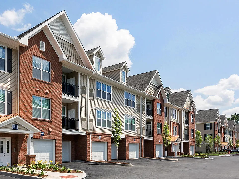 Residences at Steele Road