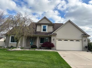 4404 Partridge Ln, Newport, MI 48166