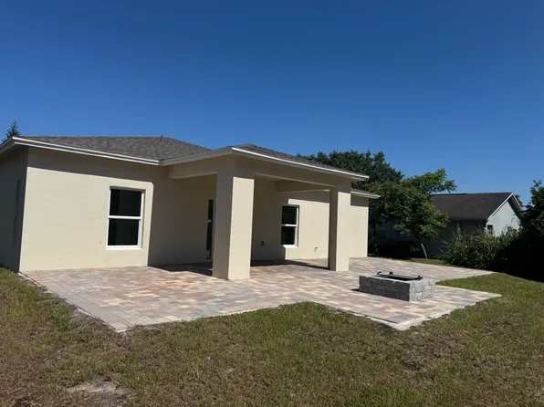 1105 Jupiter Blvd NW, Palm Bay, FL 32907
