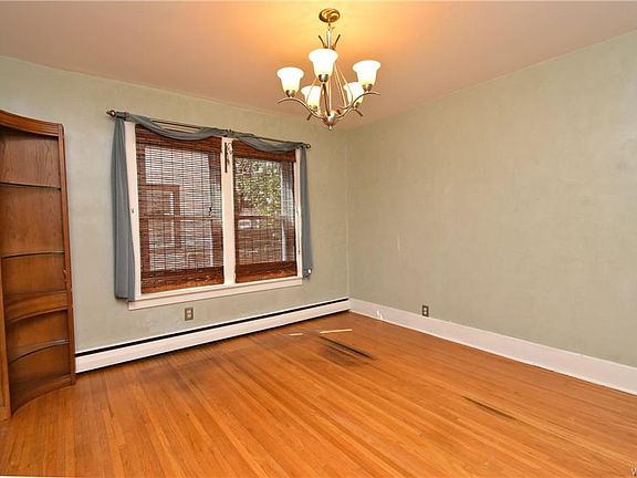 5th image of 306 Fredericka St