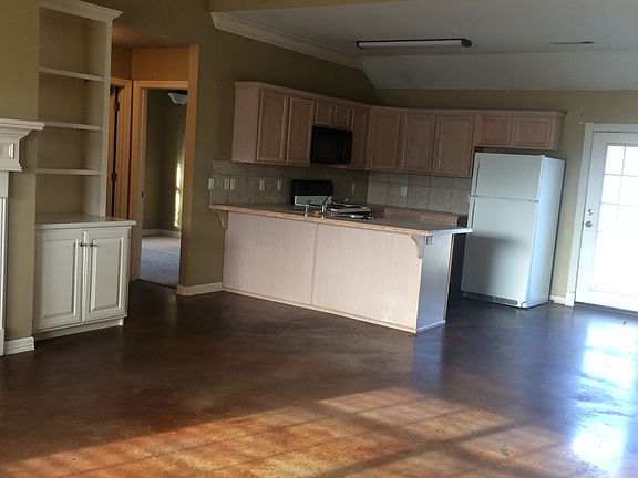 2nd image of 2060 E Stanwyk Dr