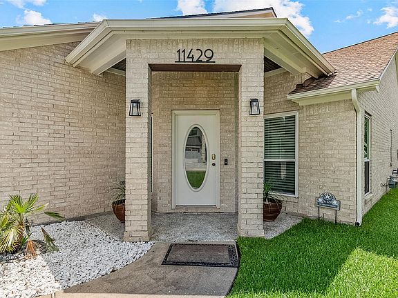 2nd image of 11429 Outrigger Dr