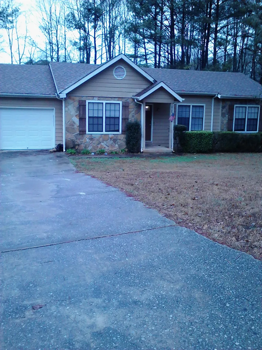 8389 Hanover Dr photo 1