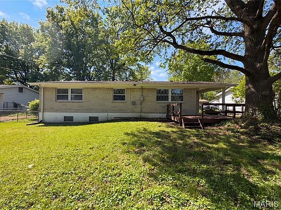 5th image of 1321 Petite Dr