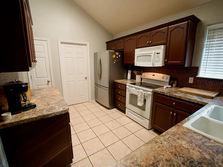 13217 Springcreek Dr — Photo 11