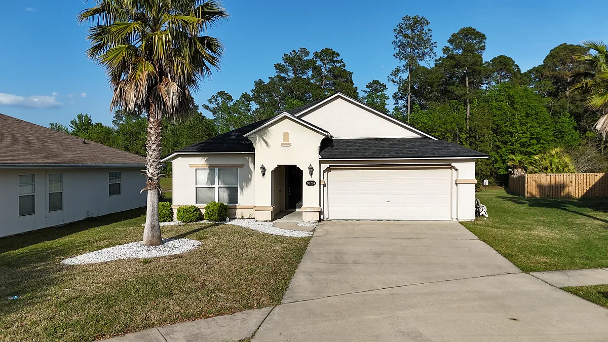 Building Photo - 76239 Deerwood Dr
