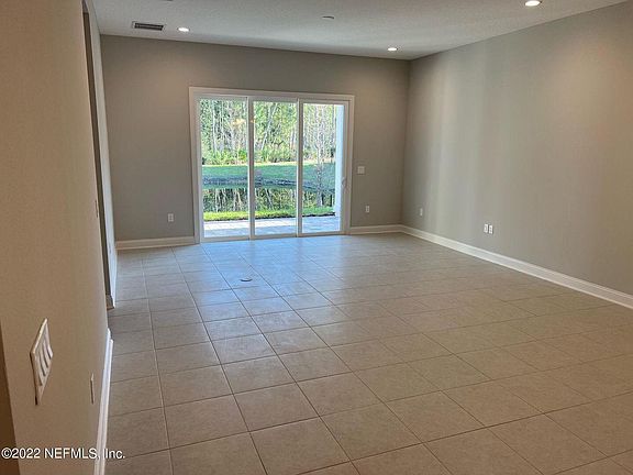 4th image of 82 White Cypress Dr