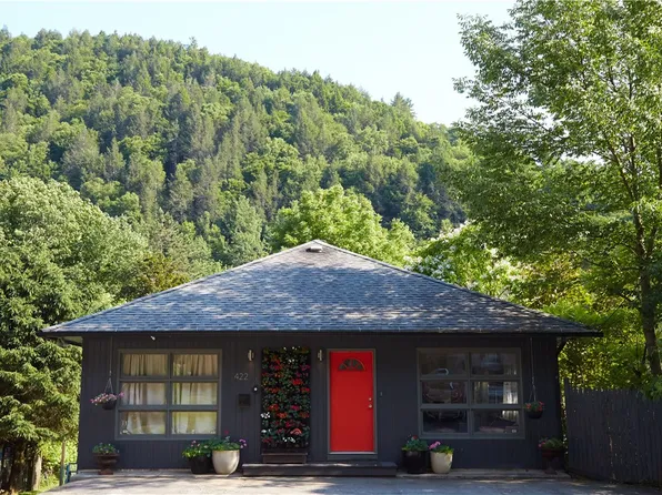 422 E Front St, Hancock, NY 13783