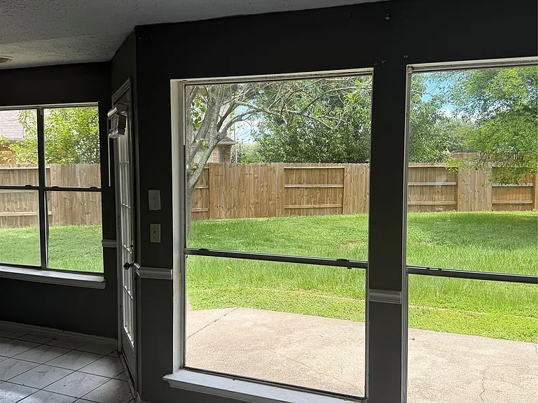 5322 Golden Stream Dr — Photo 11