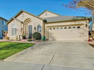 1820 Morning Glory Dr, Hollister, CA 95023