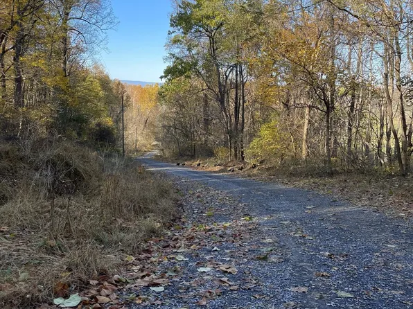 Wapping Farm Rd, Front Royal, VA 22630