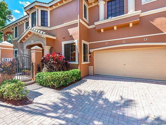 2nd image of 2813 Kinsington Cir #13-1