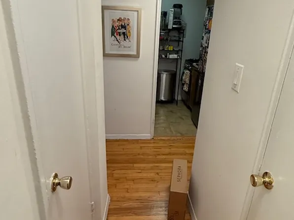 320 West 30th Street image 13 of 13