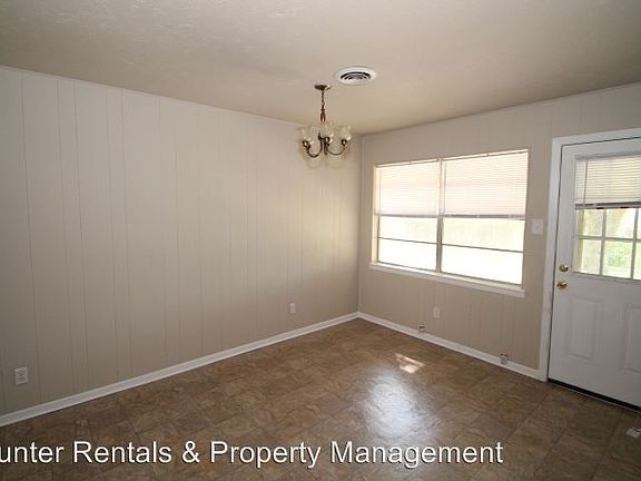 3rd image of 1304 Carrollton Ave