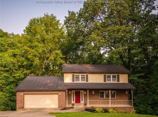 922 Harmony Ln, Charleston, WV 25303