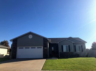 905 E 36th Ave, Hutchinson, KS 67502