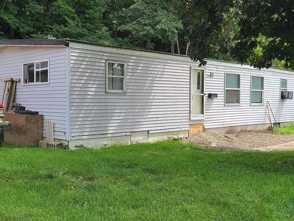 2nd image of 214 Pleasant Ridge Rd