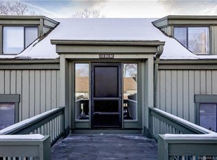 112 Heritage Vlg, Southbury, CT 06488