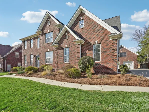 8348 Rocky River Rd, Harrisburg, NC 28075