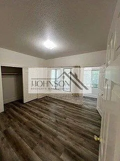 830 N Van Buren St #D — Photo 5