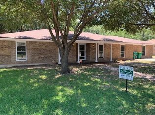 904 W Denison Dr, Robinson, TX 76706