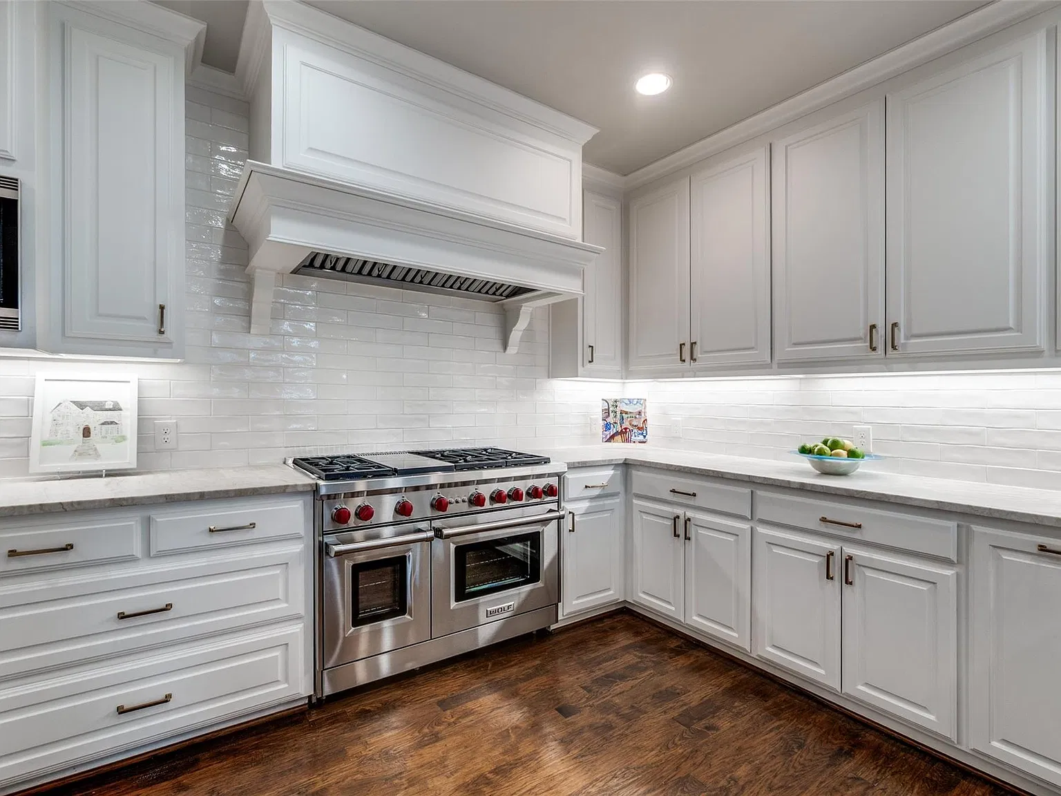 4 bed, 4.5 bath, 3072 sqft, $8,200 — Photo 3