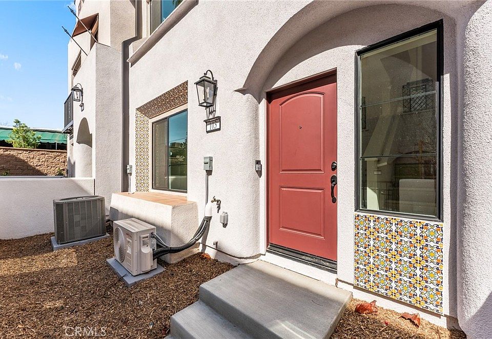 1st image of 103 Sorrel Ct