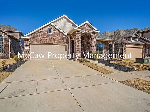 2nd image of 1712 Henderson Dr