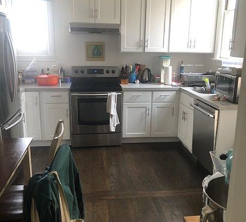 4th image of 225 Lincoln Way