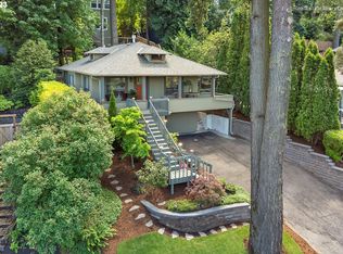 1612 SW Logan St, Portland, OR 97219