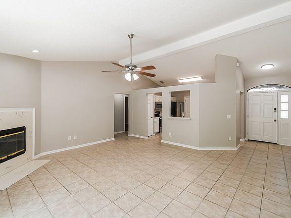 4th image of 874 Long Lake Dr