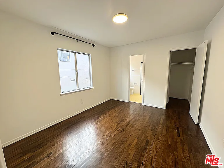 470 S Mariposa Ave — Photo 10