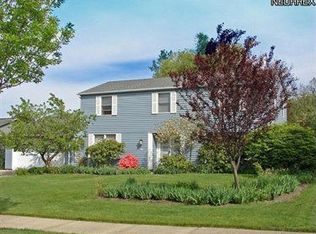 25298 Bridgeton Dr, Beachwood, OH 44122