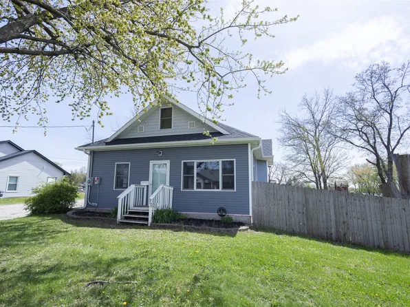 701 S 5th Ave E, Newton, IA 50208