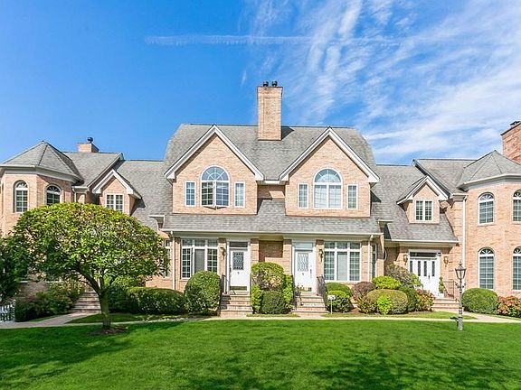 Beautifully Maintained Property Across from Byram Beach Park