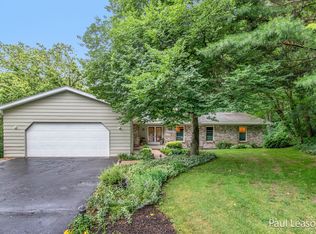 3303 Pinoak Ct SE, Grand Rapids, MI 49546