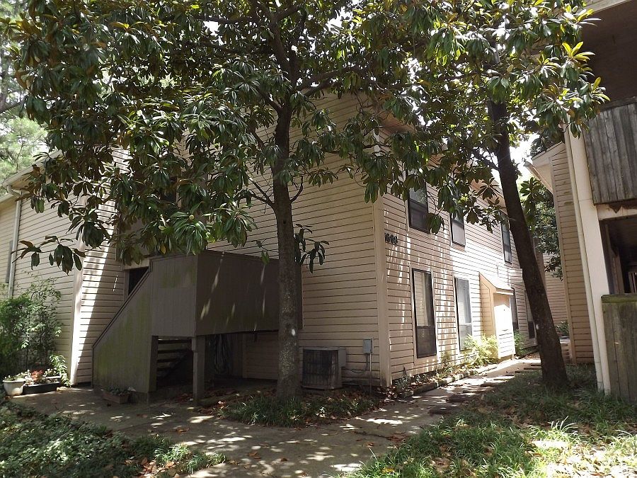 1st image of 5668 Los Gatos Dr #2