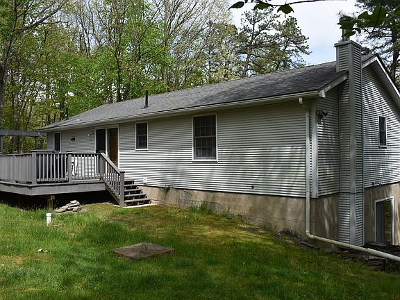 3rd image of 124 Appaloosa Dr