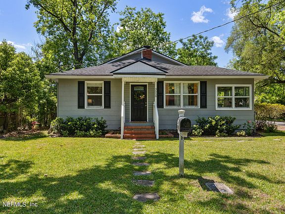 2nd image of 3558 PLUM Street