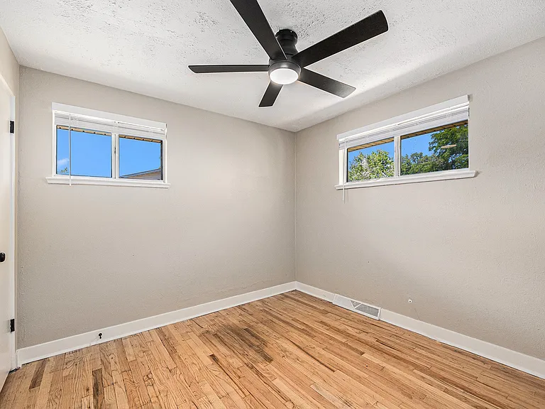 1150 N Rosemary St — Photo 9