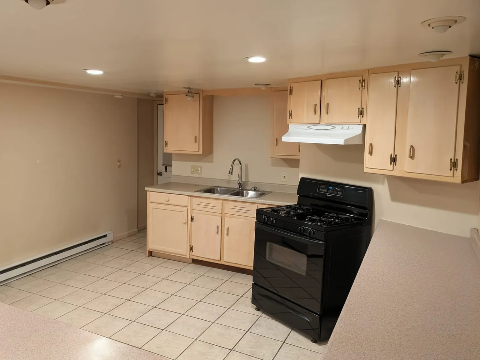 1 bed, 850 sqft, $2,350 — Photo 4