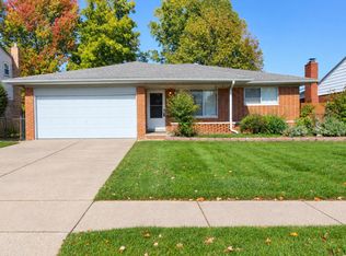 13643 Heritage Rd, Sterling Heights, MI 48312