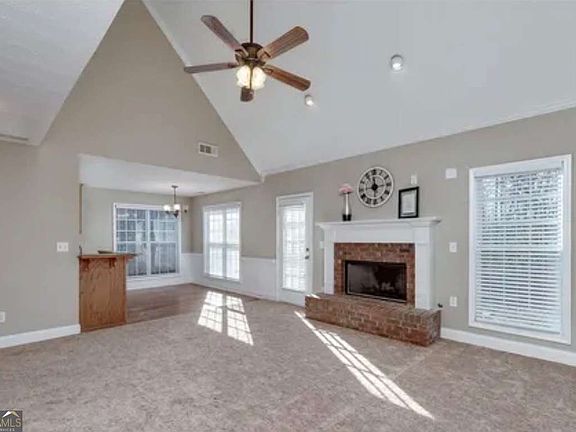 2nd image of 135 Saddle Ln