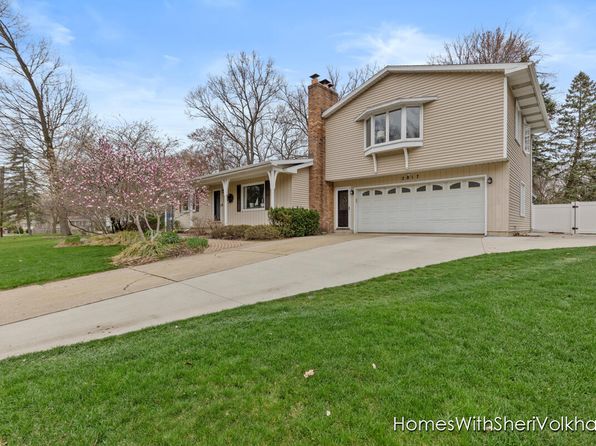2017 Cannon St SW, Wyoming, MI 49519