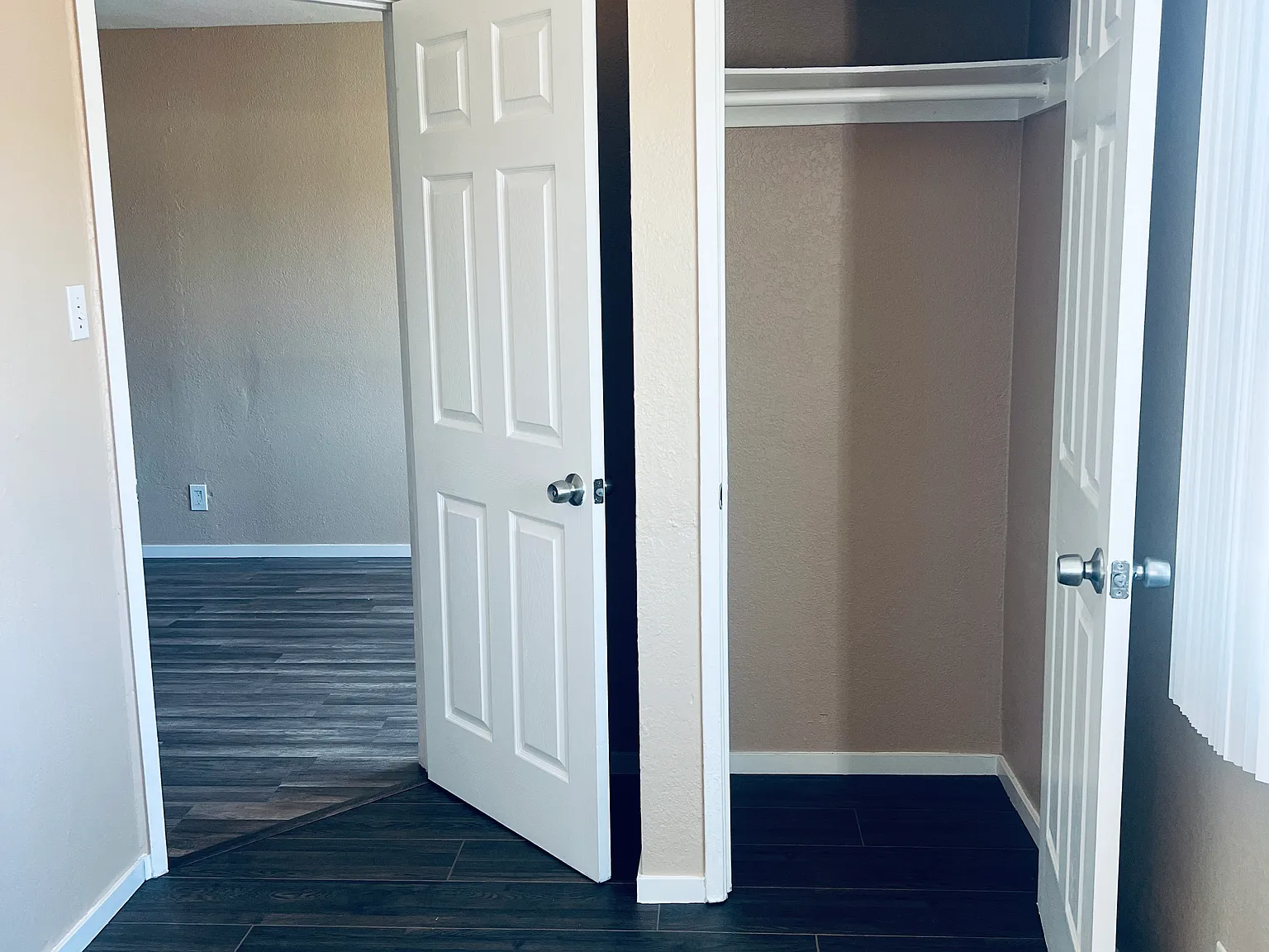 2 bed, 700 sqft, $1,995 — Photo 4